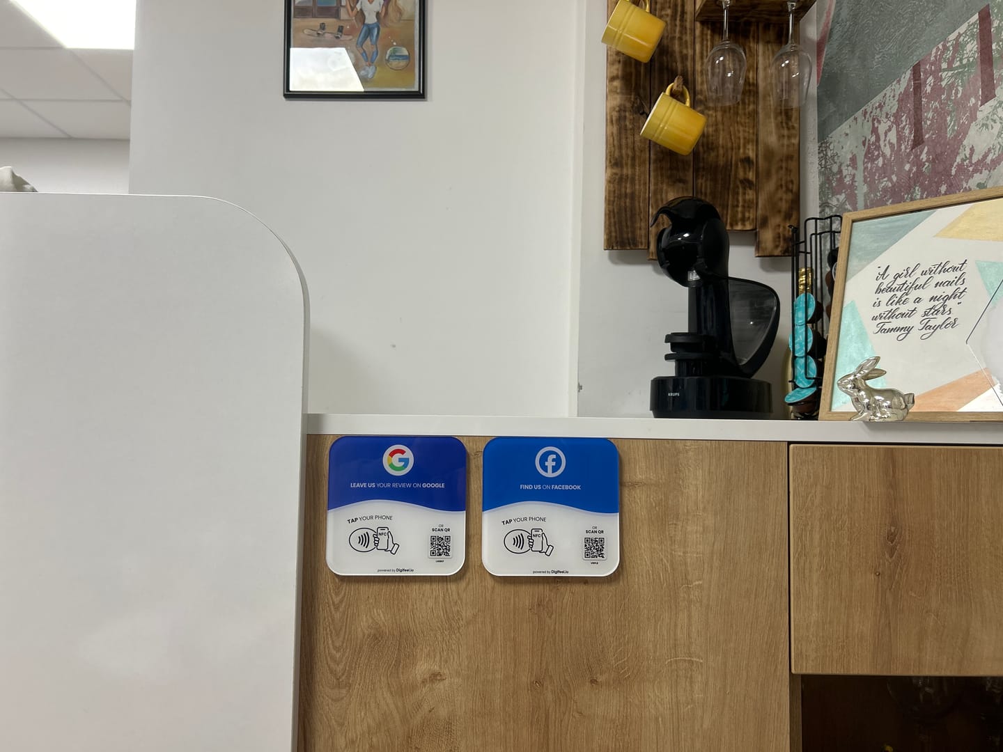 Display location example 4